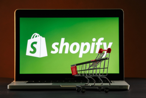 shopify_laptop_web